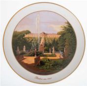 KPM-Wandteller "Das Königl. Schloß Sanssouci", polychromer Dekor, Dm. 25 cm