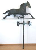 Wetterfahne mit Pferd, um 1900, Kupfer/Messing, plastisch ausgearbeitet, 120x87 cm