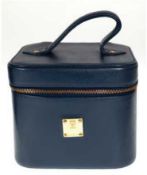 MCM-Damenhandtasche, München Nr. 6097R, dunkelblaues Leder, Handarbeit, Design Michael Cromer, Würf