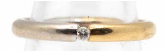 Ring, 585er GG/WG, besetzt mit kleinem Brillantsolitär von ca. 0,05 ct, 5,27 g, RG 58
