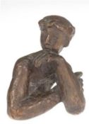 Skulptur "In die Ferne schauender Mann", Strassacker-Bronze, Kunstguß, Gießerstempel, H. 9 cm