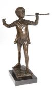 Bronze-Figur "Peter Pan", Nachguß nach George Framton, braun patiniert, bezeichnet "G.F. 1915", Gie