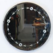 Spiegel, rund, floral im Kreis geschliffen, Dm. 51 cm