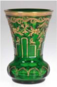 Biedermeier-Vase, mit Schliff und floralem Goldauftrag, Goldrand etwas berieben, H. 14,5 cm, Dm. 10