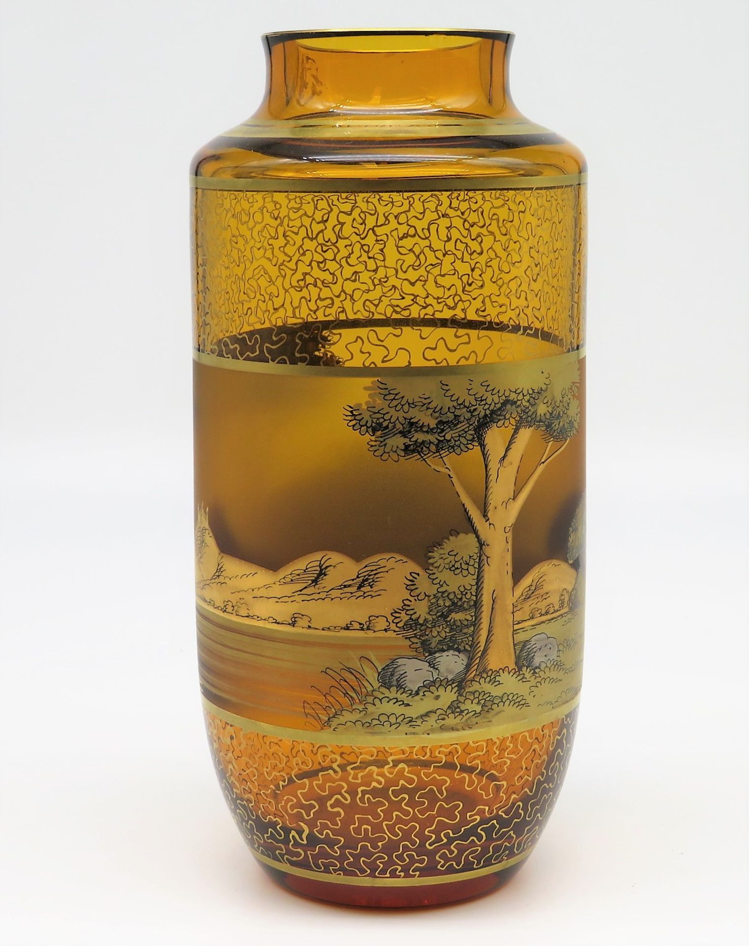 Vase, 1. Hälfte 20. Jahrhundert, bräunlich eingefärbtes Glas mit Goldauflage "Postkutsche", h 24 cm - Image 2 of 2