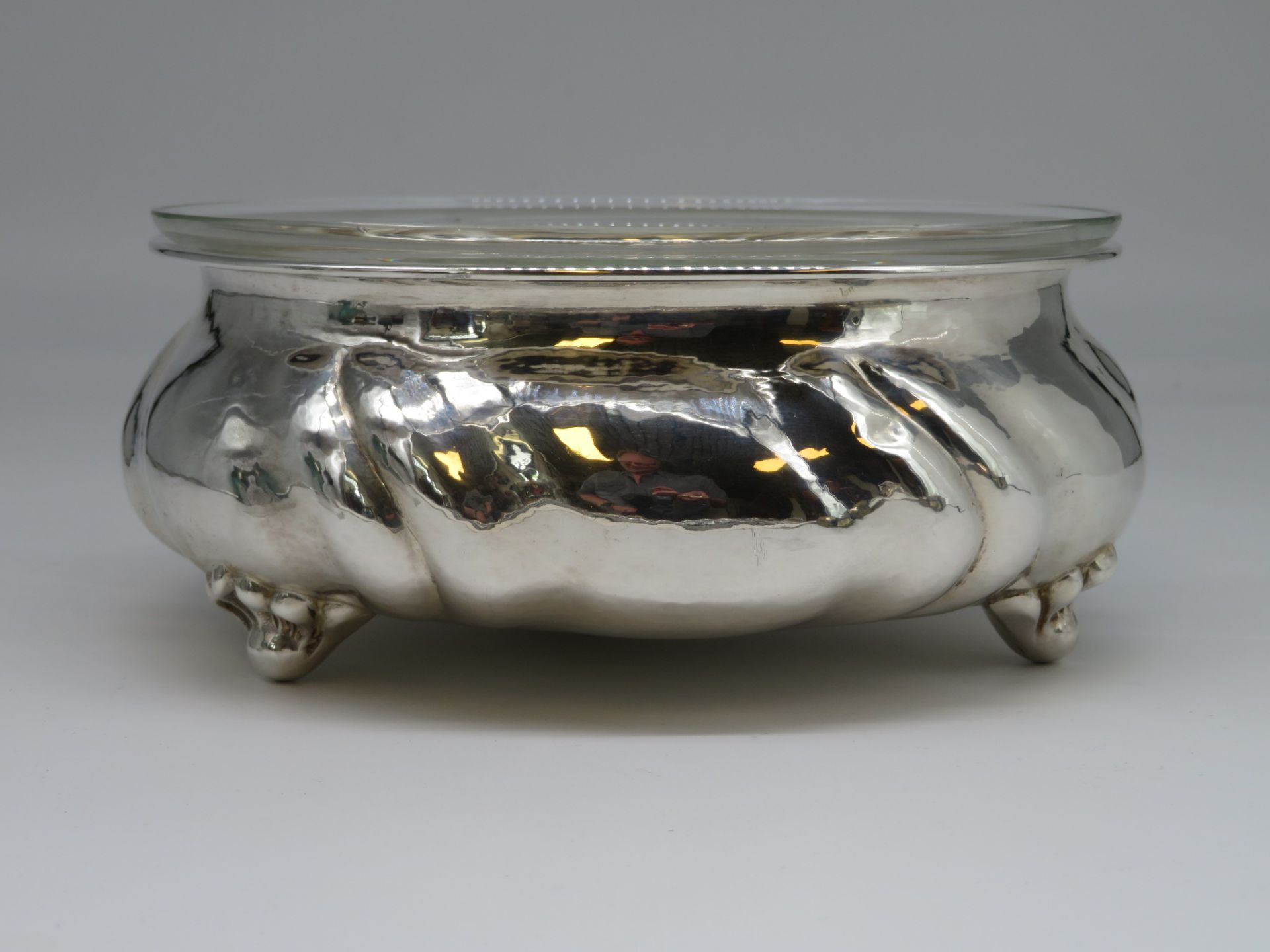 Schale, Deutsch, Chippendale Stil, farbloser Glaseinsatz, 800er Silber, gepunzt, handgetrieben, 298