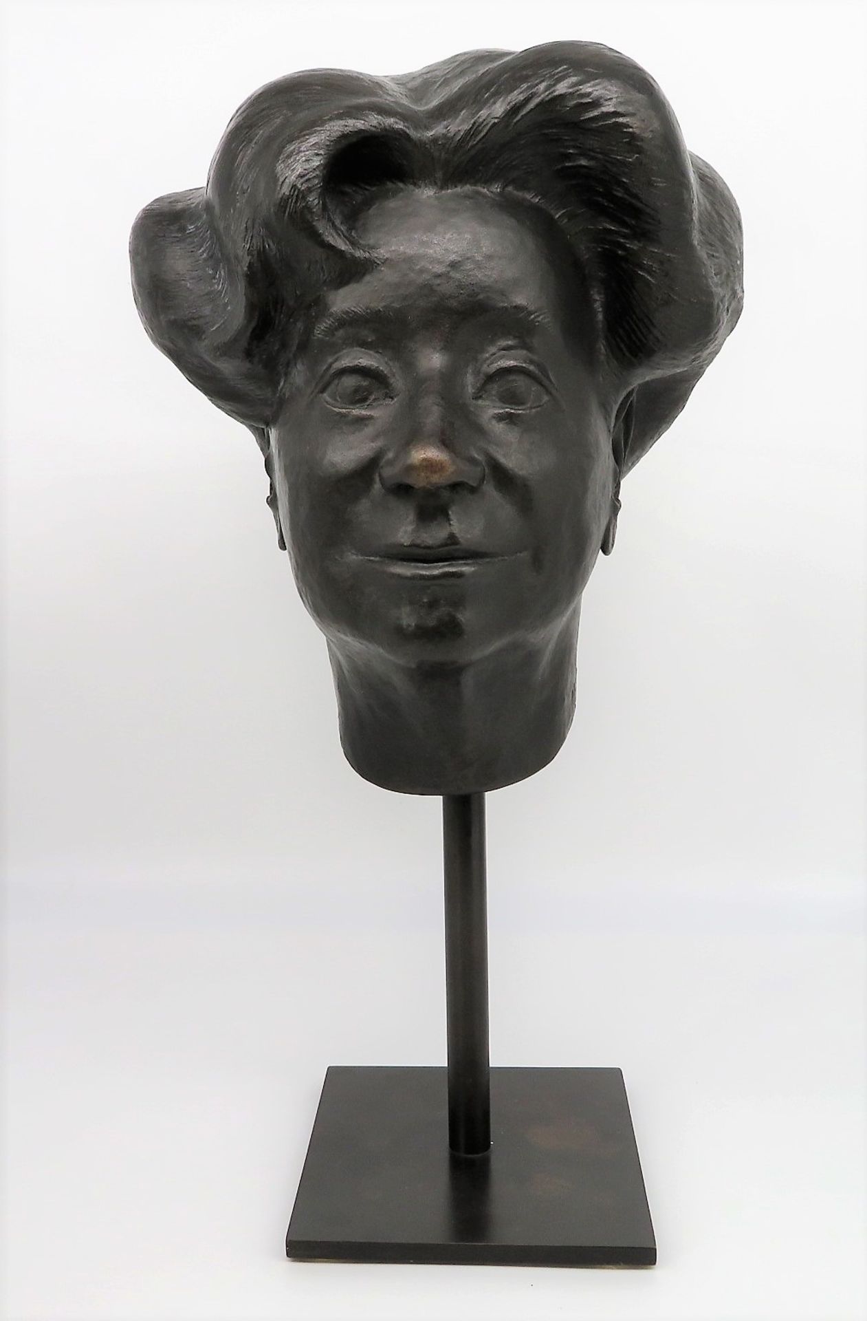 Schliep, Moderner Bildhauer, "Porträtbüste einer Frau", Bronze, sign.u.dat. (19)97, Standfuß Eisen,