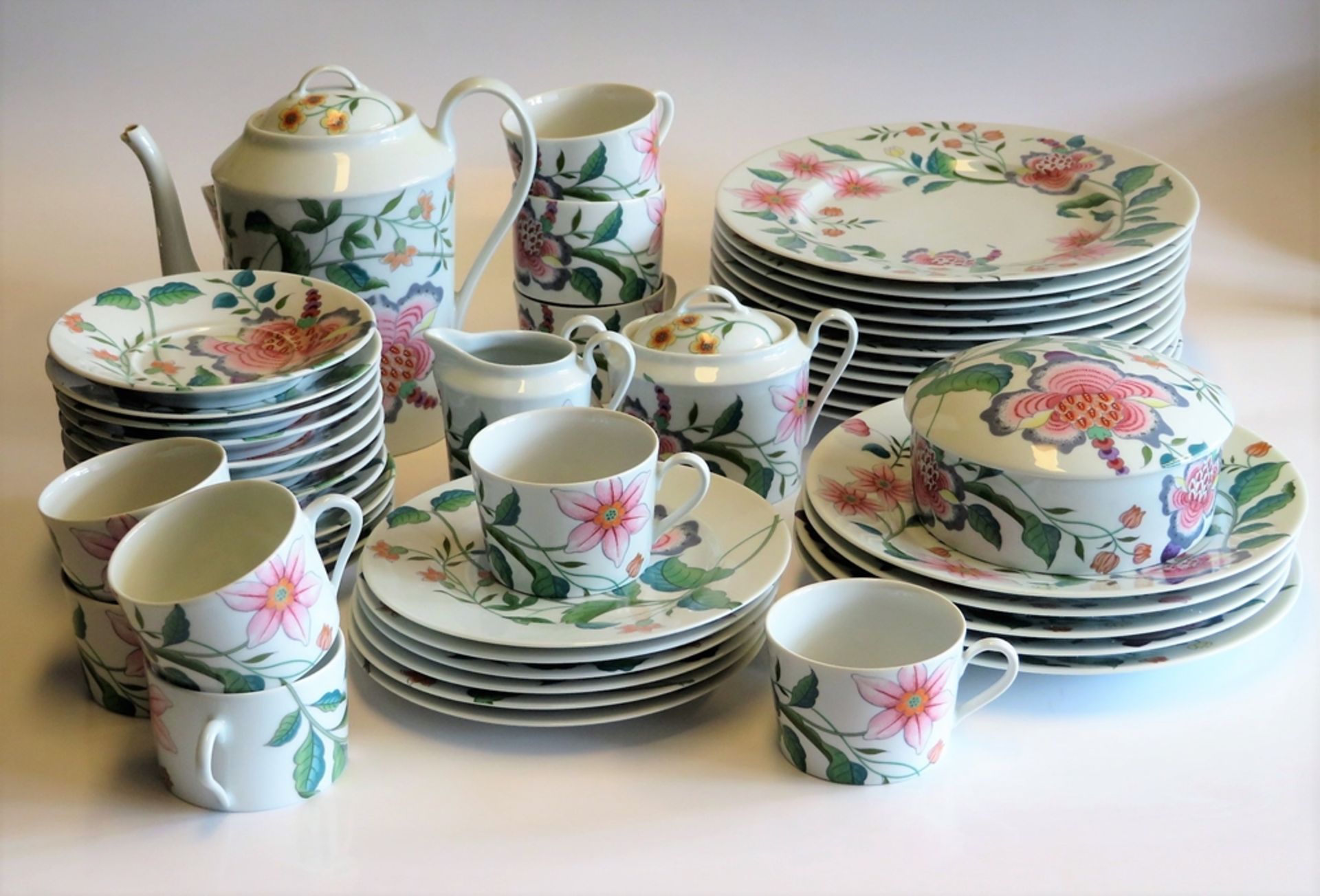 Kaffeeservice, Porcelaine de Paris, Dekor Umeko, Entwurf Pierre Frey, Collection Tissu, 49 teilig,