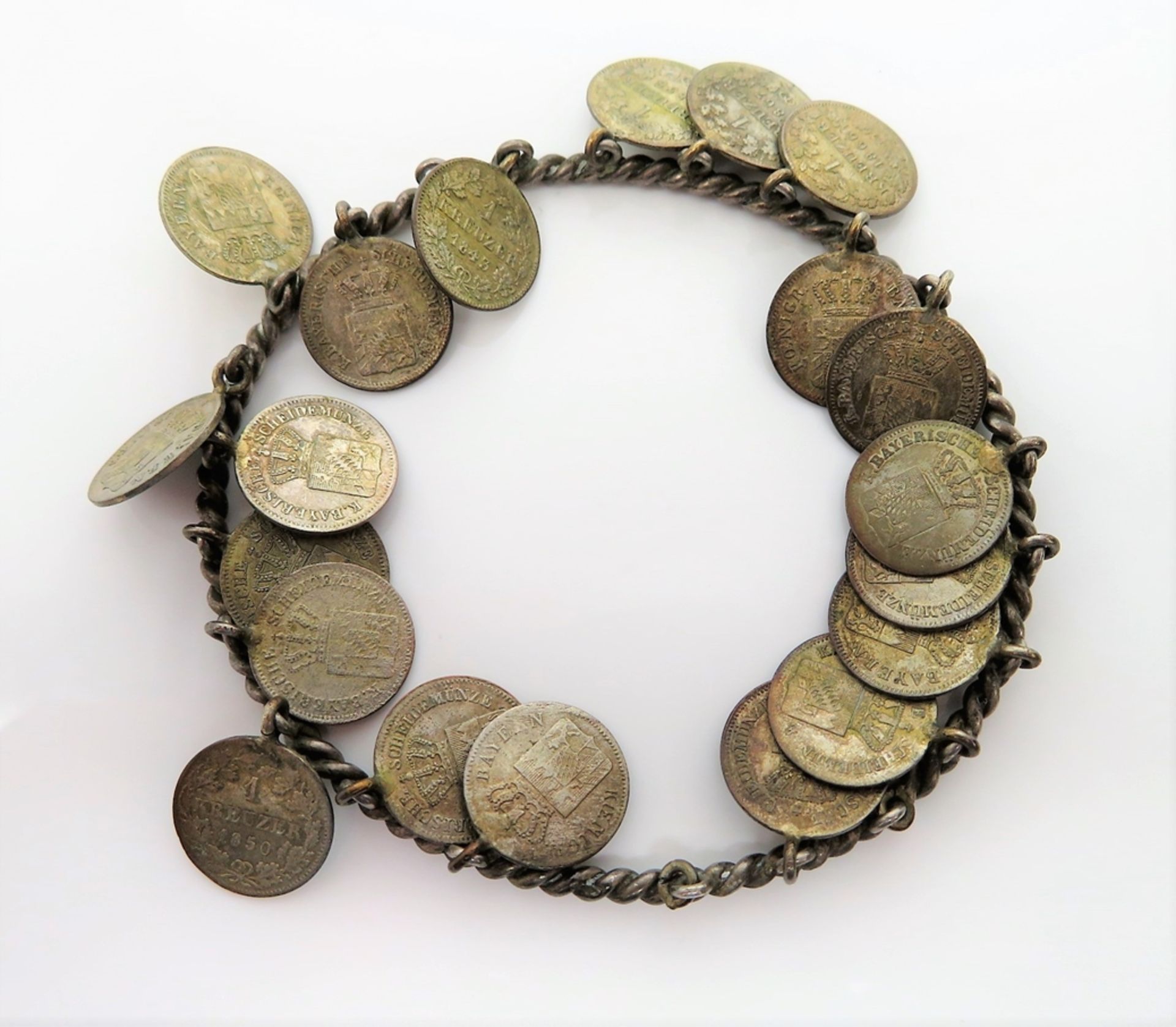 Bettel-Armreif mit 20 Münzen, 1 Kreuzer, u.a. Königreich Baden, Königreich Bayern, K. Bayrische Sch