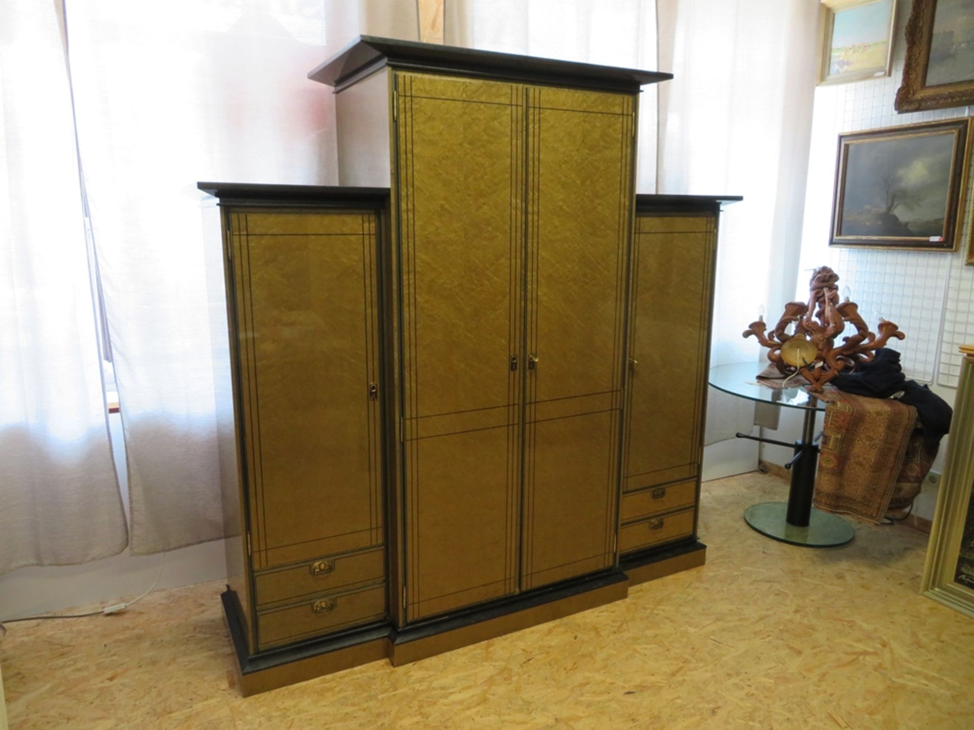 Designer-Schrank, Anno Dom Möbelmanufaktur, Bad Oeynhausen, Secession, Art déco-Stil, 1980er Jahre, - Bild 4 aus 4