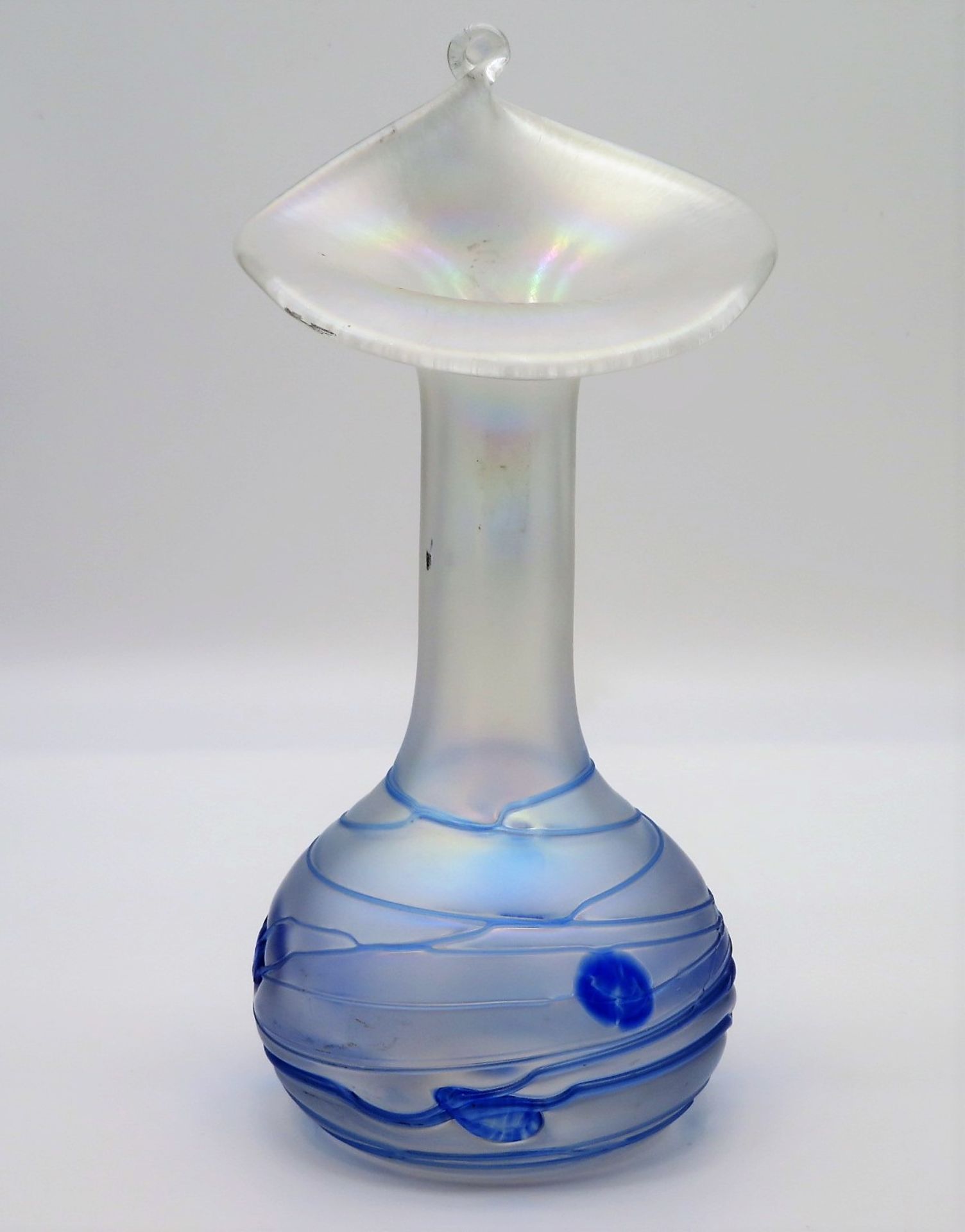 Vase, Freiherr von Poschinger Glasmanufaktur, Frauenau, Jugendstilmanier, irisierendes Glas mit unr