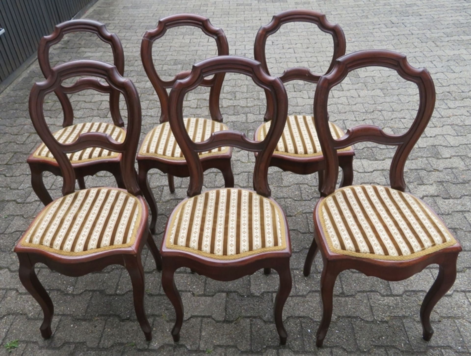 6 Stühle, Louis Philippe, um 1860, Mahagoni, besch., 95 x 43 x 45 cm.