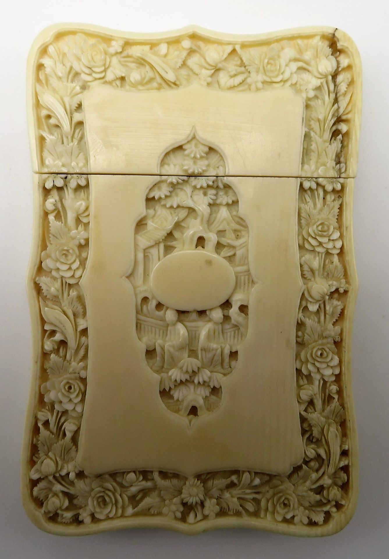 Kartenetui, China, um 1900, Elfenbein fein geschnitzt, Innenauskleidung 925er Sterlingsilber, gepun