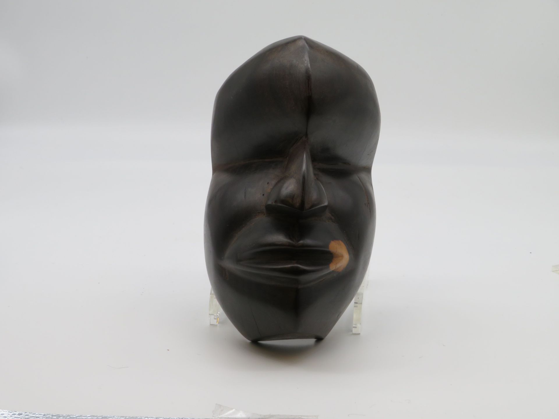 Maske, Afrika, schweres Ebenholz geschnitzt, 22,5 x 13 x 15 cm.