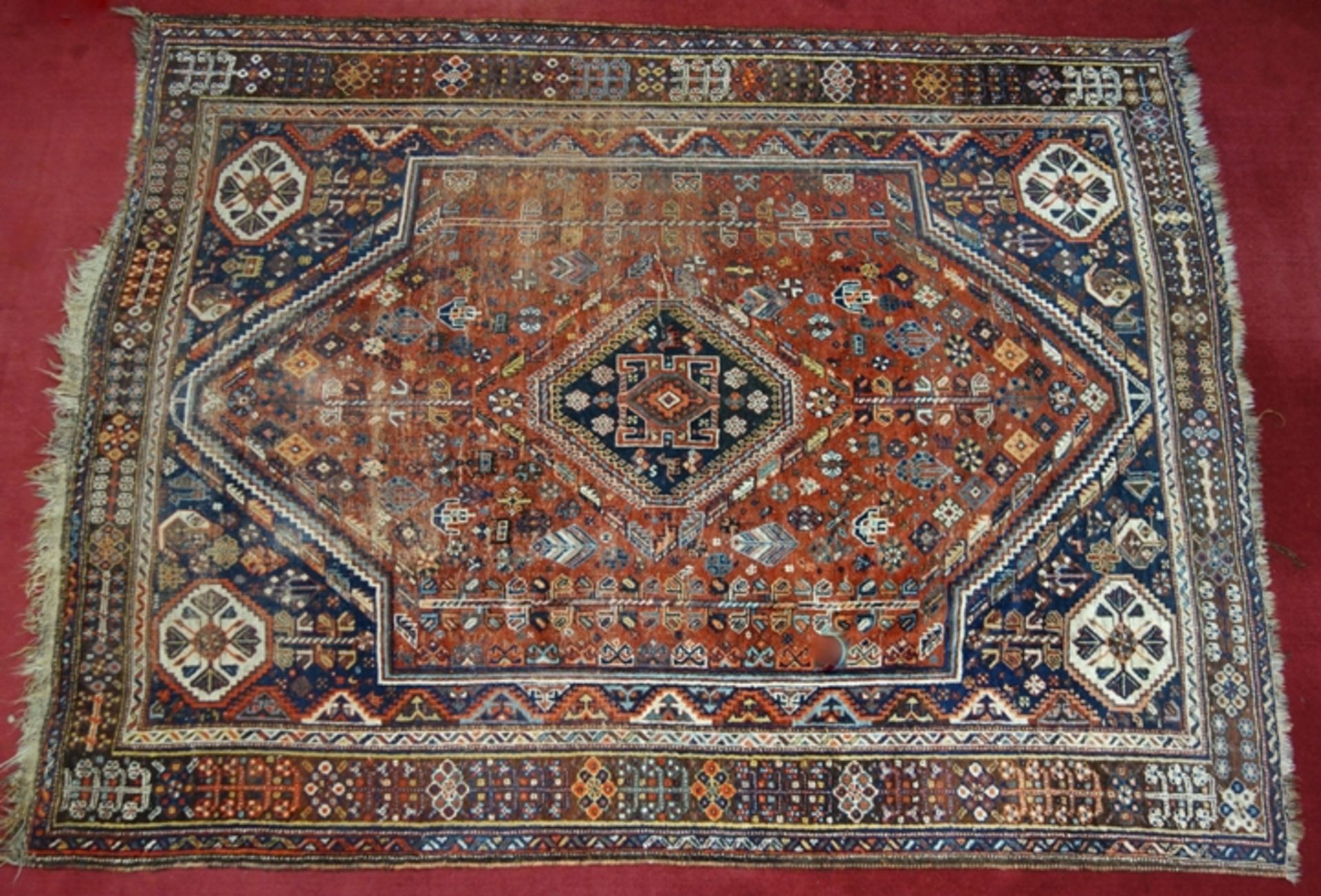 Teppich, Shiraz, 225*285cm, geometrische Muster, rot-braun gründig, starke Alte