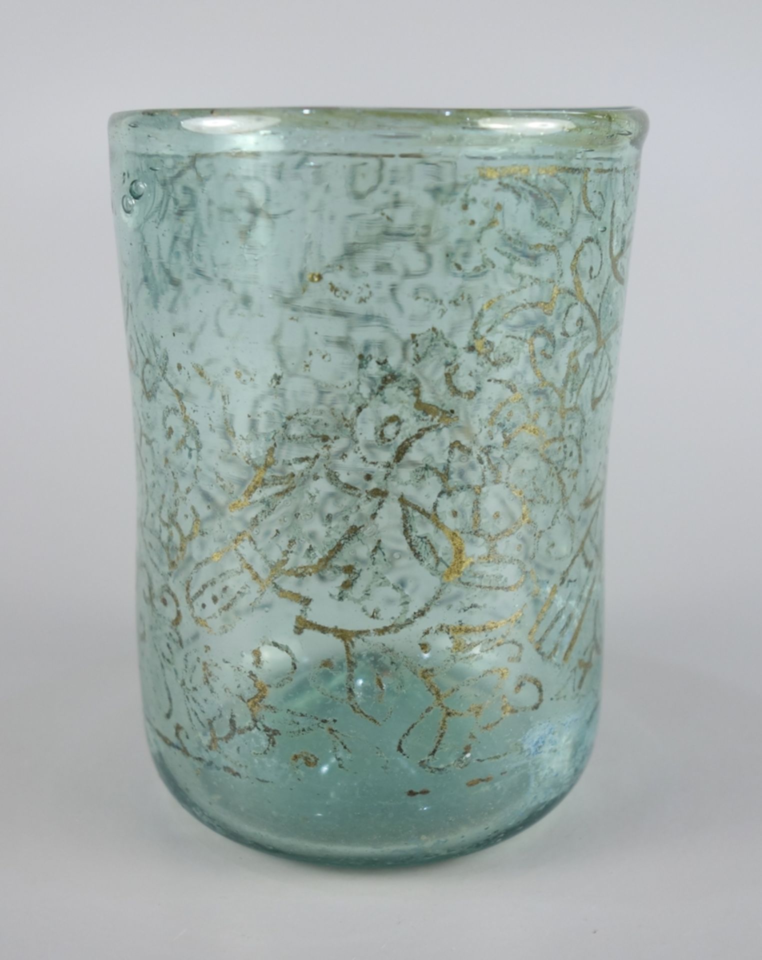 Becher mit Goldmalerei, wohl 16.Jh., Waldglas mit Vögeln und Floralkonturen, Bo - Bild 2 aus 3
