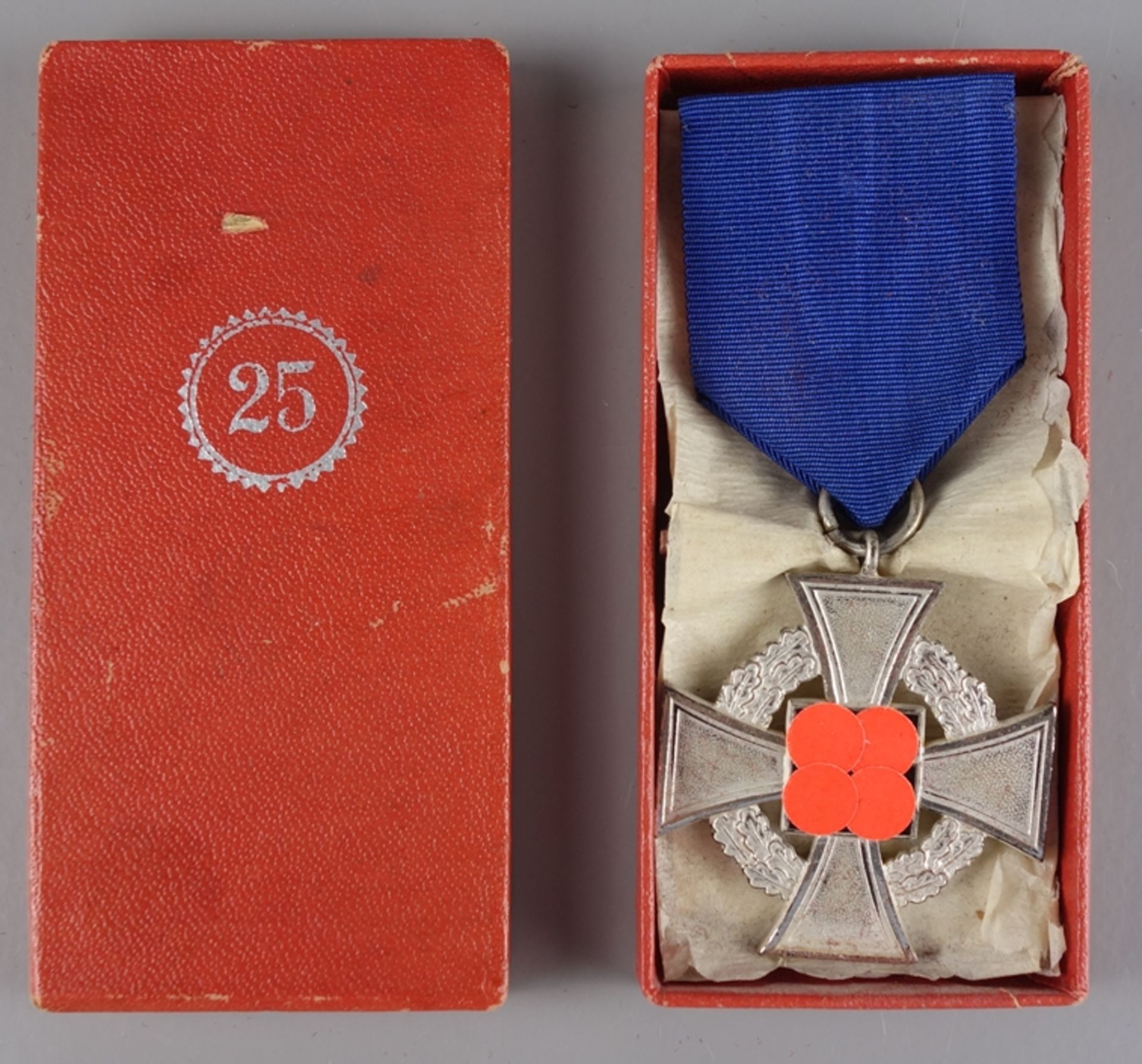 Treuedienst-Ehrenzeichen 2.Stufe für 25 Jahre 1938, WK II, in Original-Etui, Bu