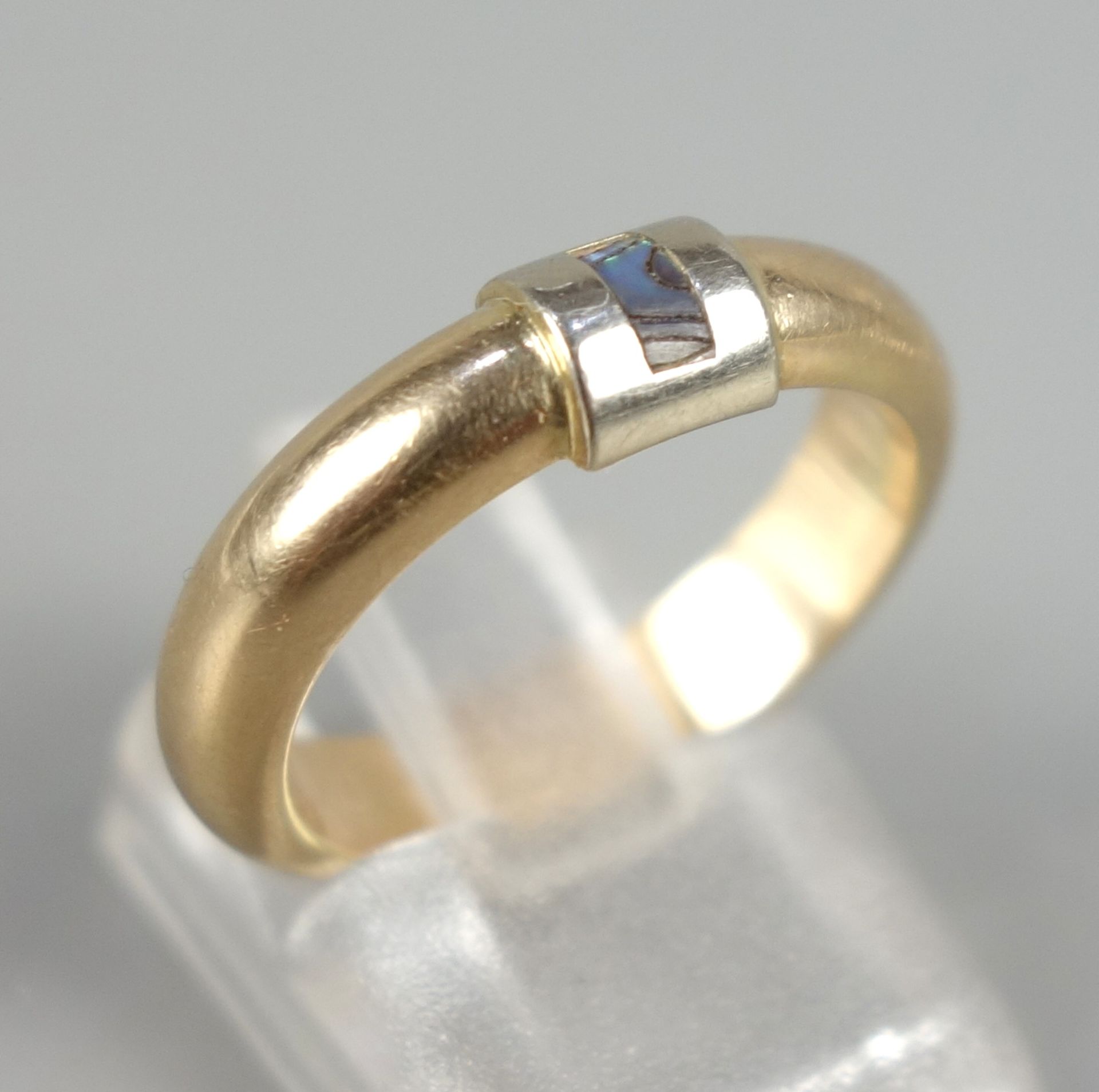 Ring mit Perlmutt, 585er Gold, Gew.3,64g, kleine Perlmuttplatte in quadratische - Bild 2 aus 2