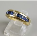 Ring mit Brillant und 8 Saphiren, 750er Gold, Gew.5,32g, Saphire im Karreeschli