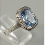 Ring mit aquamarinblauem Stein, 800er Silber, 1930er Jahre, Gew.4,58g, facettie