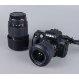 Spiegelreflexkamera Minolta Dynax 60 mit 2 Objektiven: Tamron AF 70-300mm, 1:4
