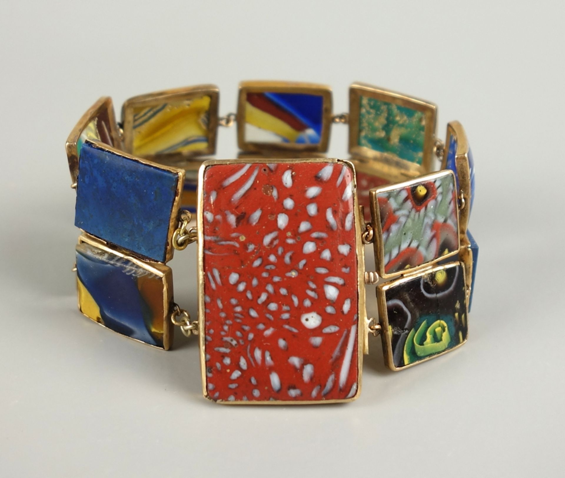 Armband mit Glasschmelzelementen, Murano, Goldfassung, 19.Jh., unterschiedliche - Image 2 of 7