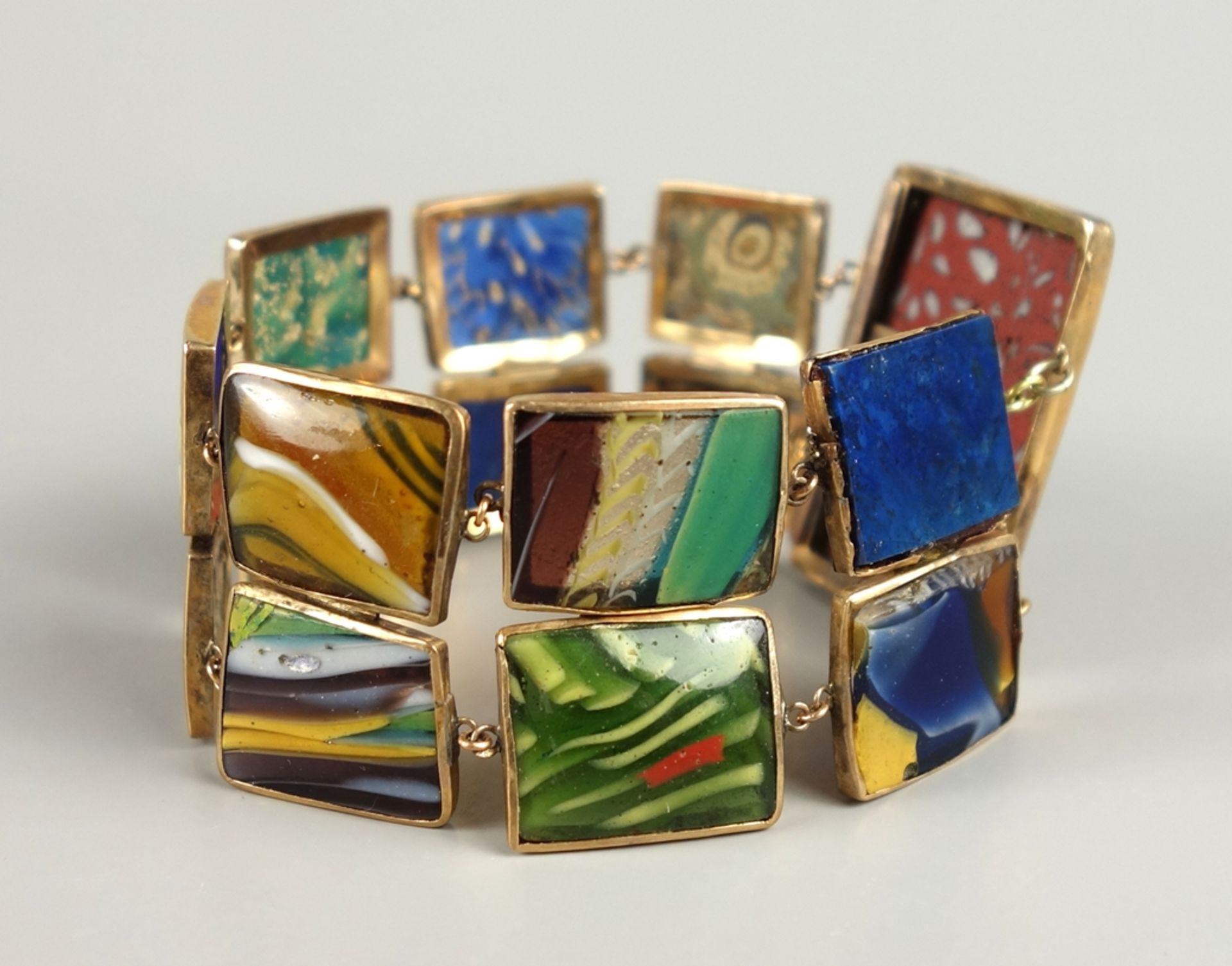 Armband mit Glasschmelzelementen, Murano, Goldfassung, 19.Jh., unterschiedliche - Bild 4 aus 7