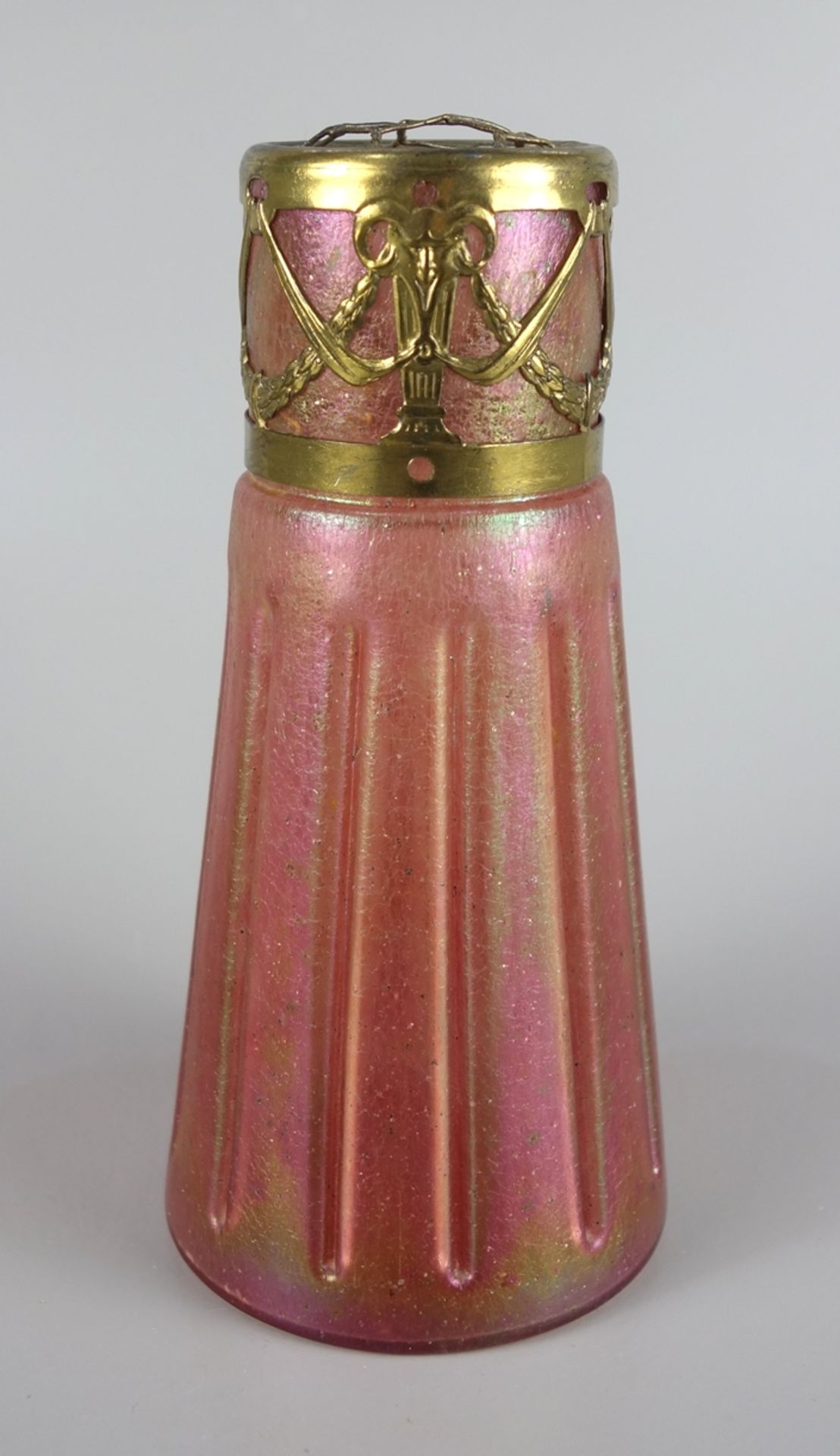 Jugendstil- Steckvase, Böhmen um 1900, konische Wandung, formgeblasen mit Messi