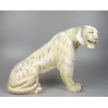 Tiger, Alabaster, Art Déco, 1930er JahreGew.17,8kg, beige-schwarz gestreift, sitzend, Glasau