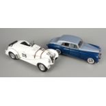 2 Modellautos, Franklin Mint 1955 Bentley S und Auto-Art BMW 328: