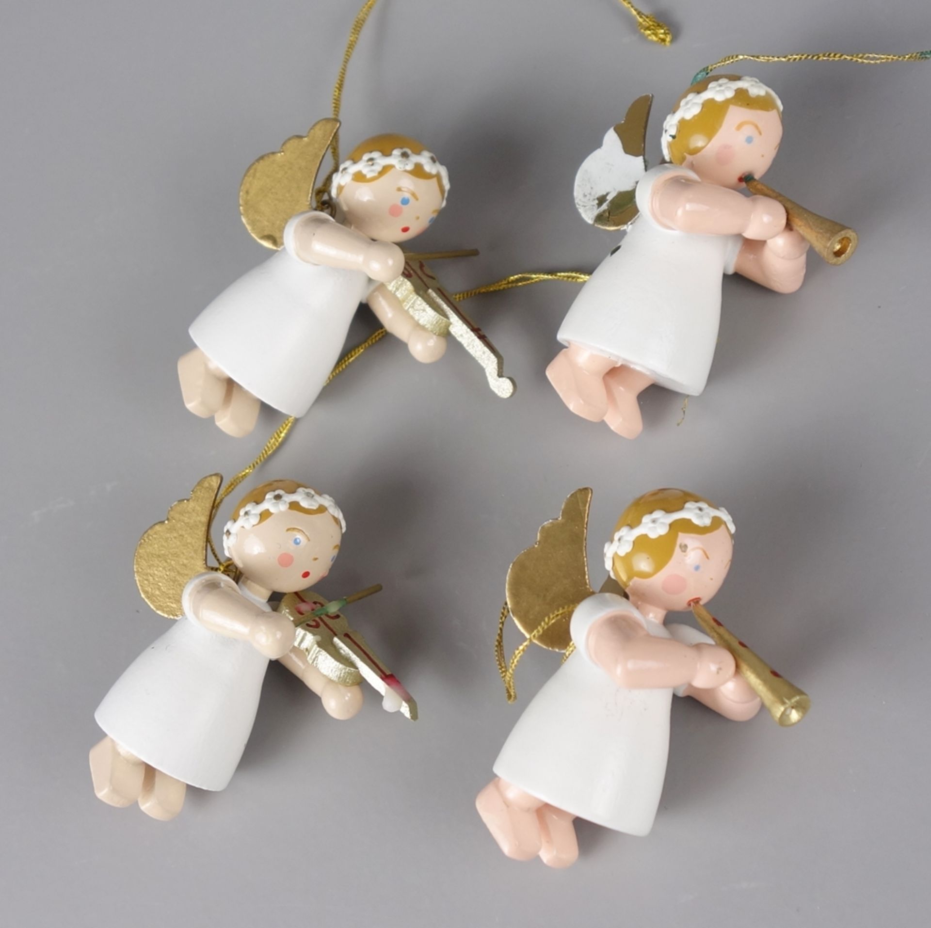 4 marguerite angel pendants, 1 angel pendant and 5 currant singers, Erzgebirge
