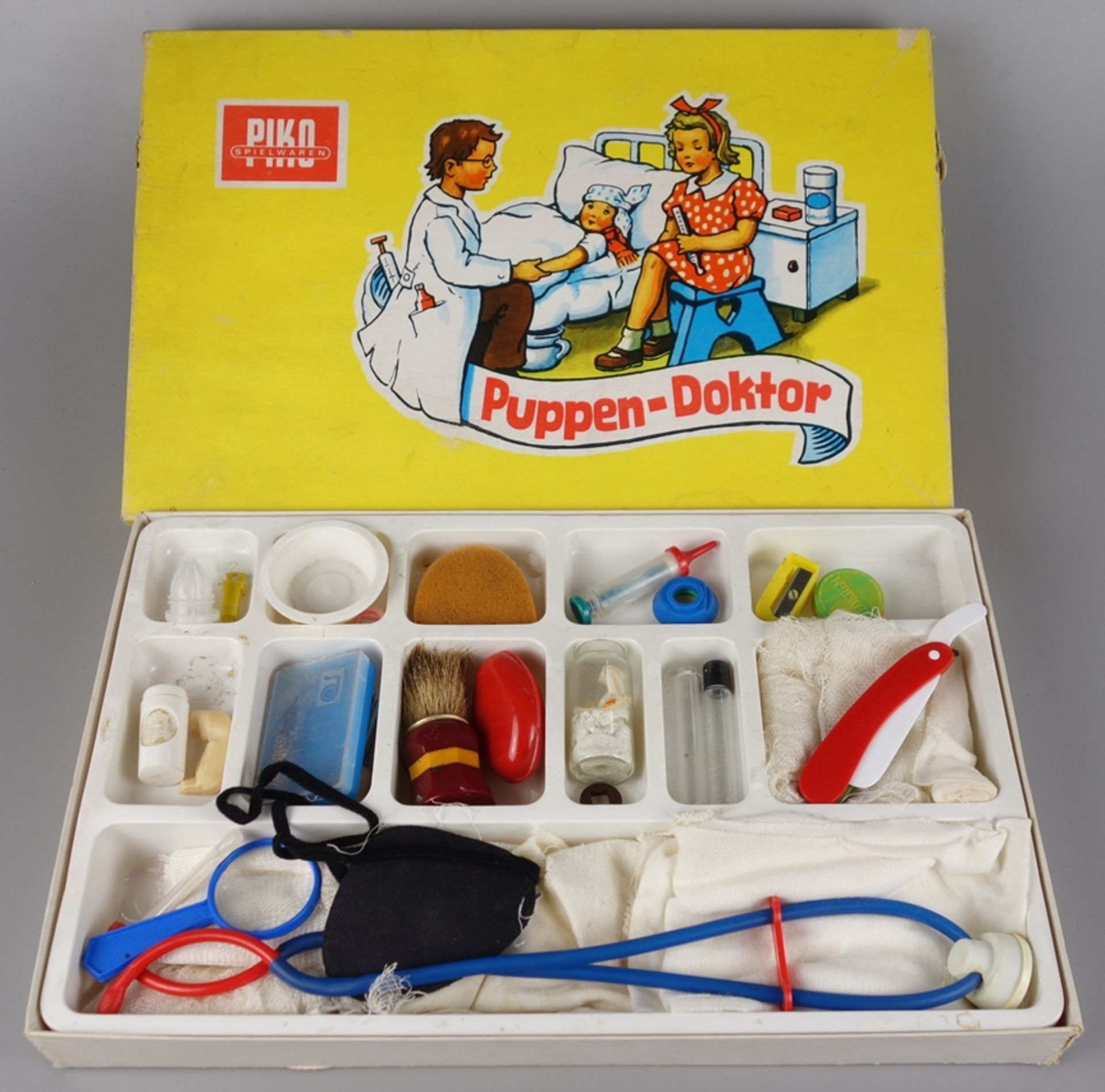 Puppen-Doktor, PIKO, 1960er Jahre und Malspiel - Bild 2 aus 2