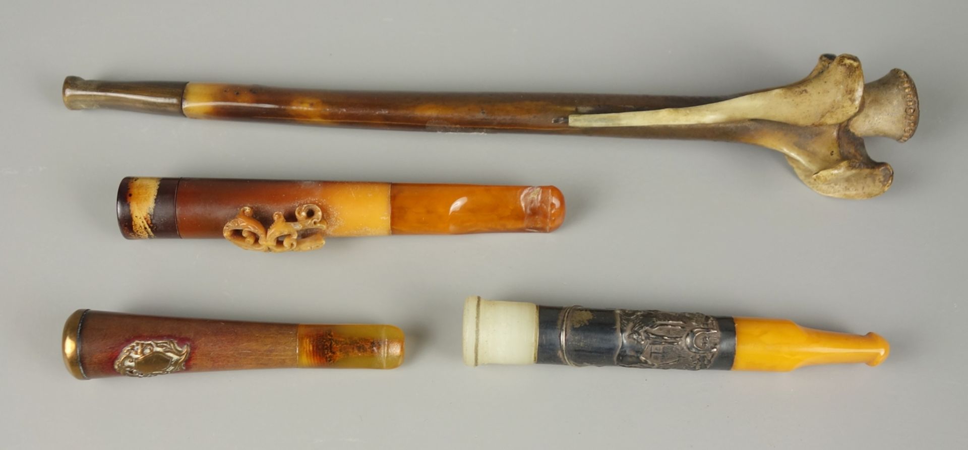 16 cigar and cigarette holders, partly amber, c. 1890-1920 - Image 2 of 4