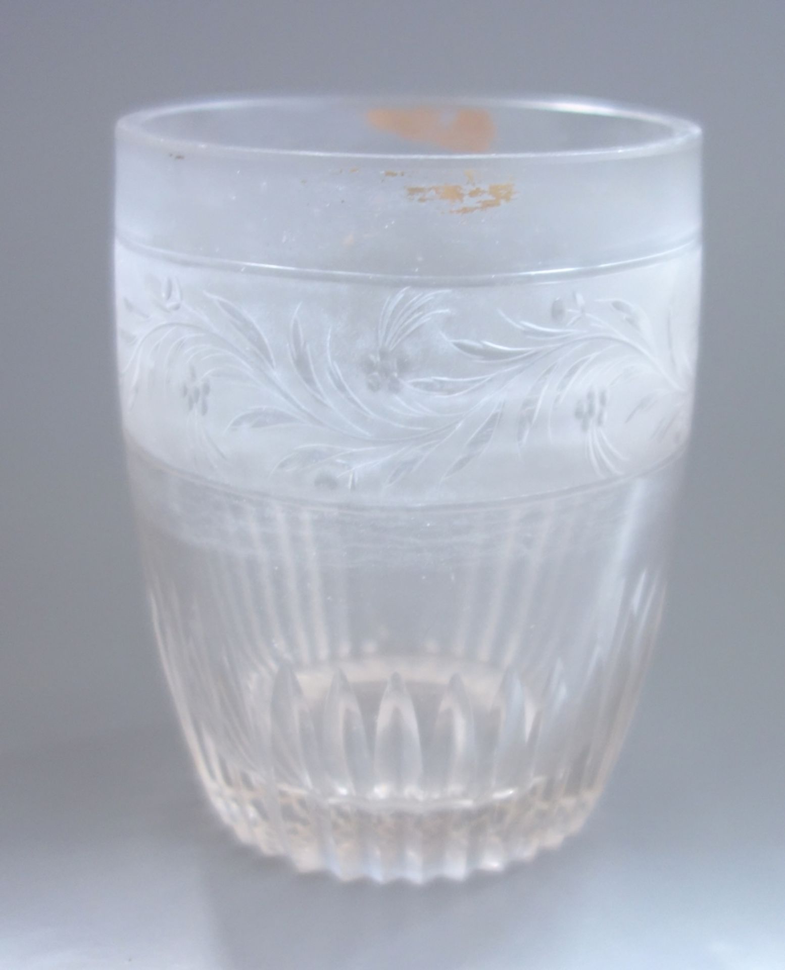 Cup with floral engraving, Biedermeier, h.10,4cm