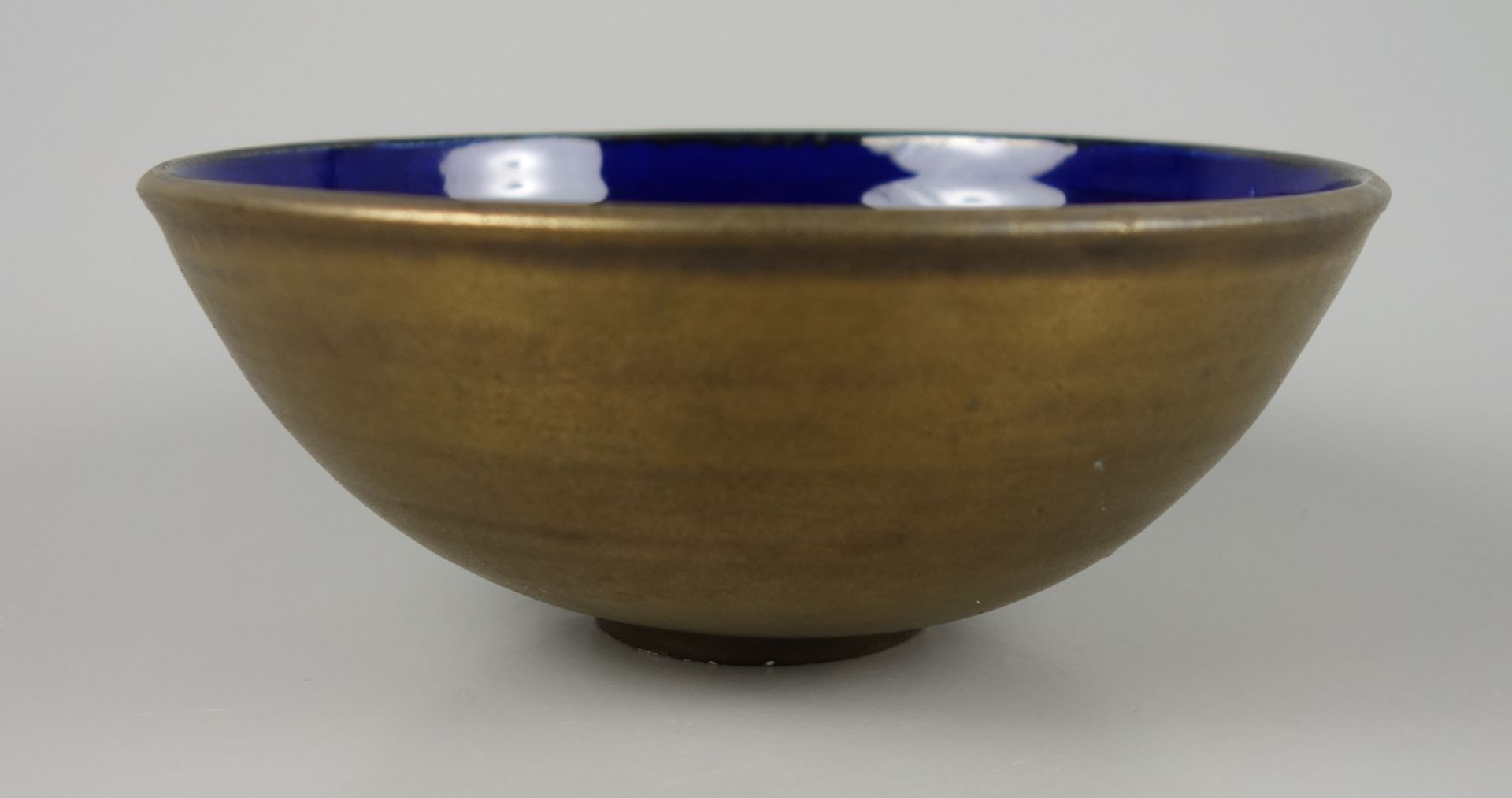 Bowl, outside gold glazed, studio pottery - Image 2 of 4