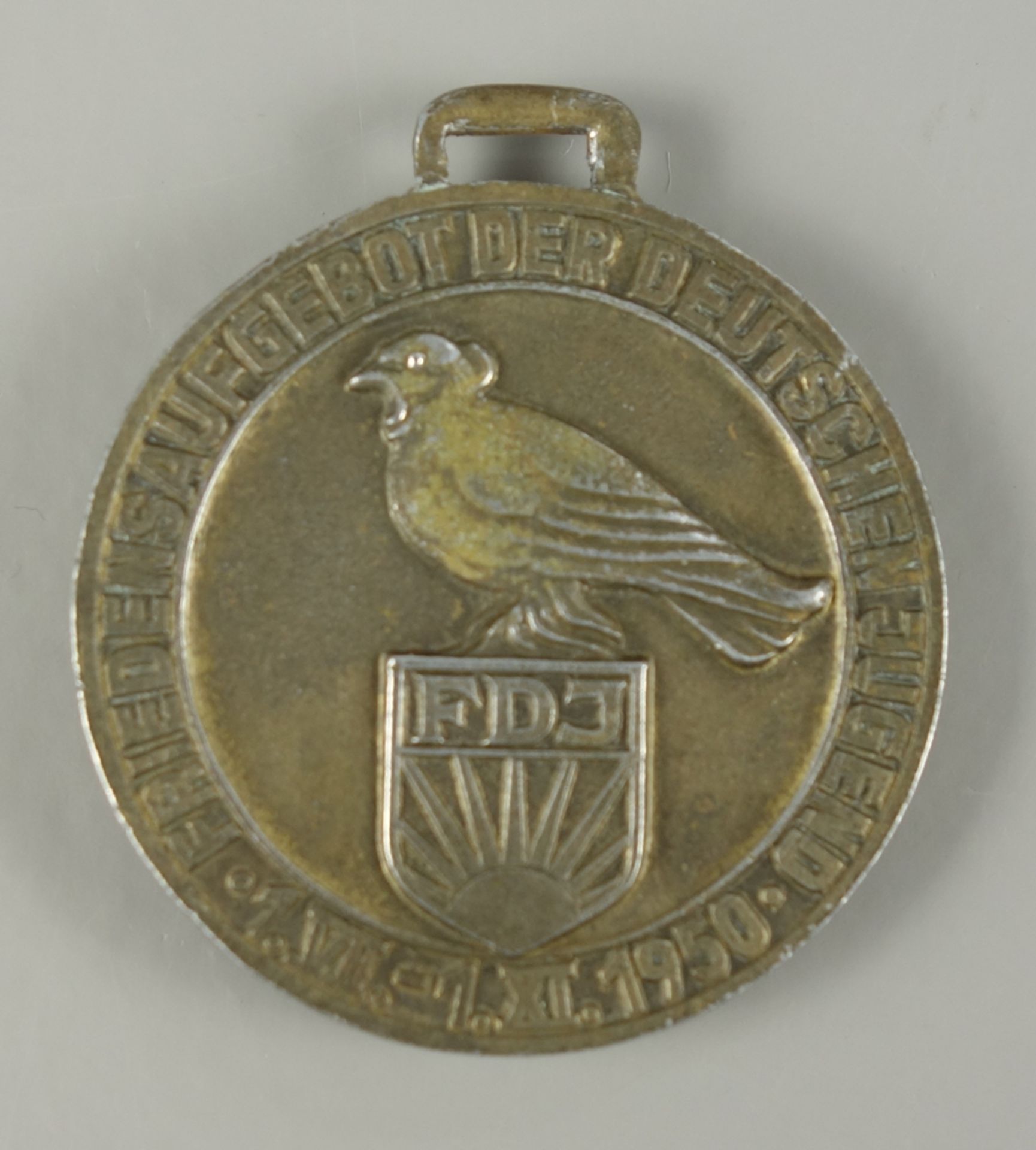 FDJ Medal: Peace Offering of German Youth 1950 (without ribbon)