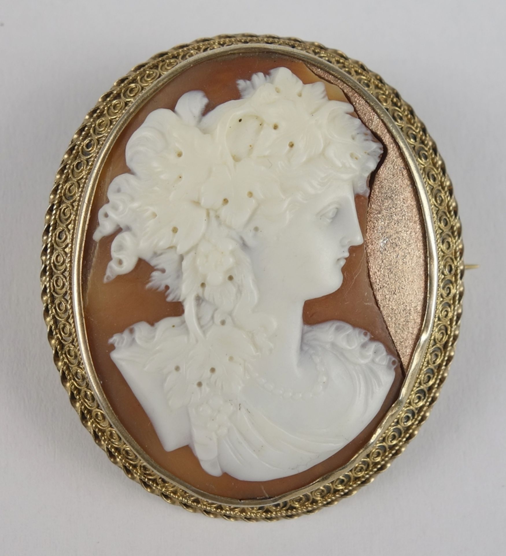 Brooch with shell cameo, silver/gold-plated, around 1890