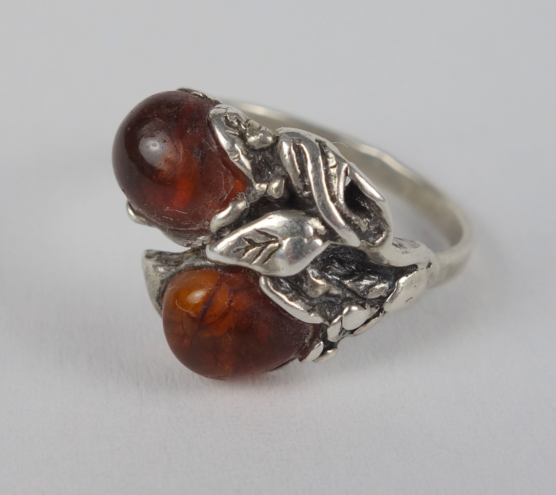 Ring with 2 amber stones, 925 silver, w.2,90g