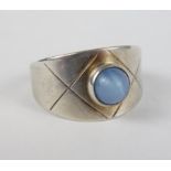 Ring mit Chalcedon, 835er Silber, Gew.2,98g