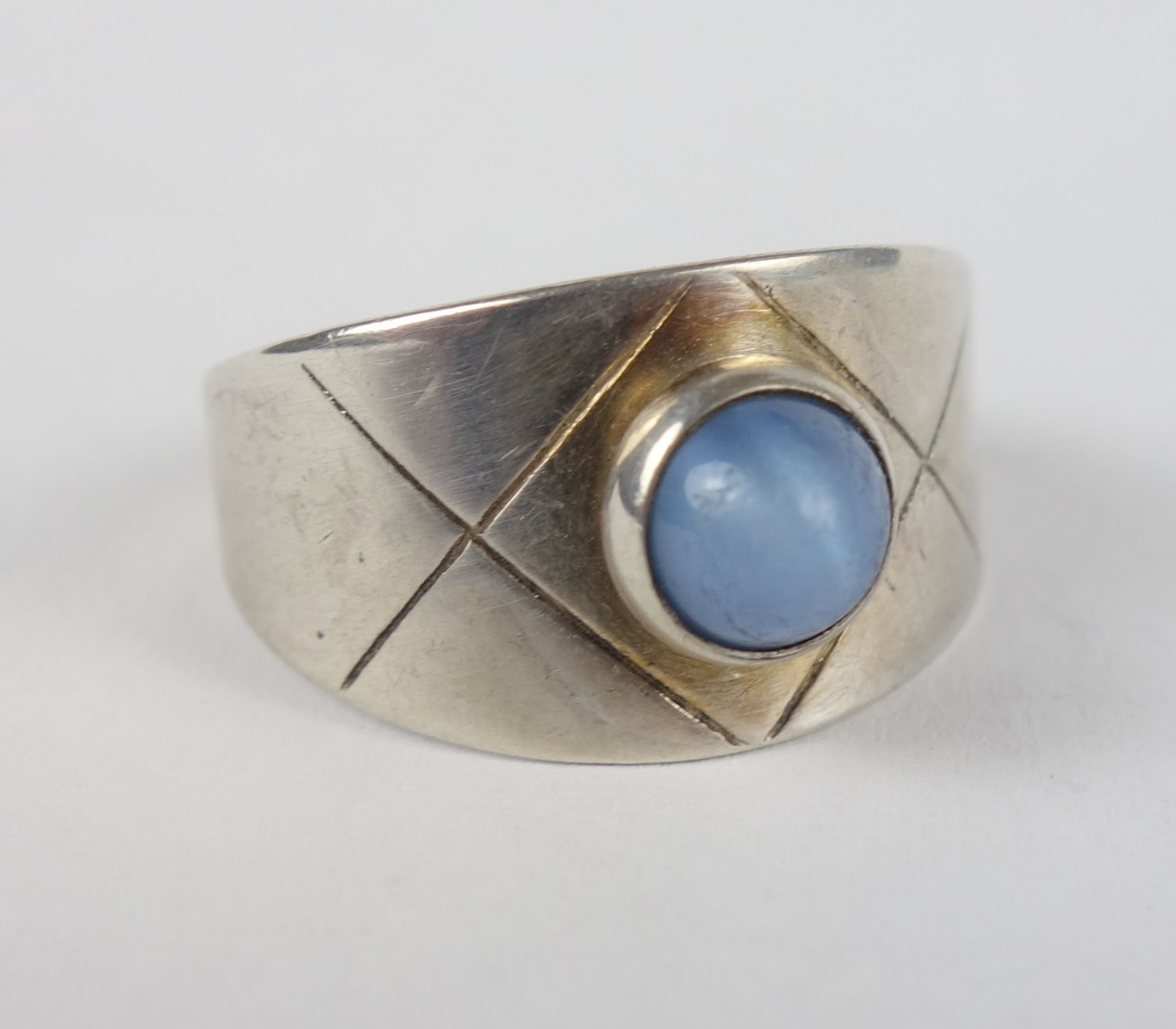 Ring with chalcedony, 835 silver, w.2,98g