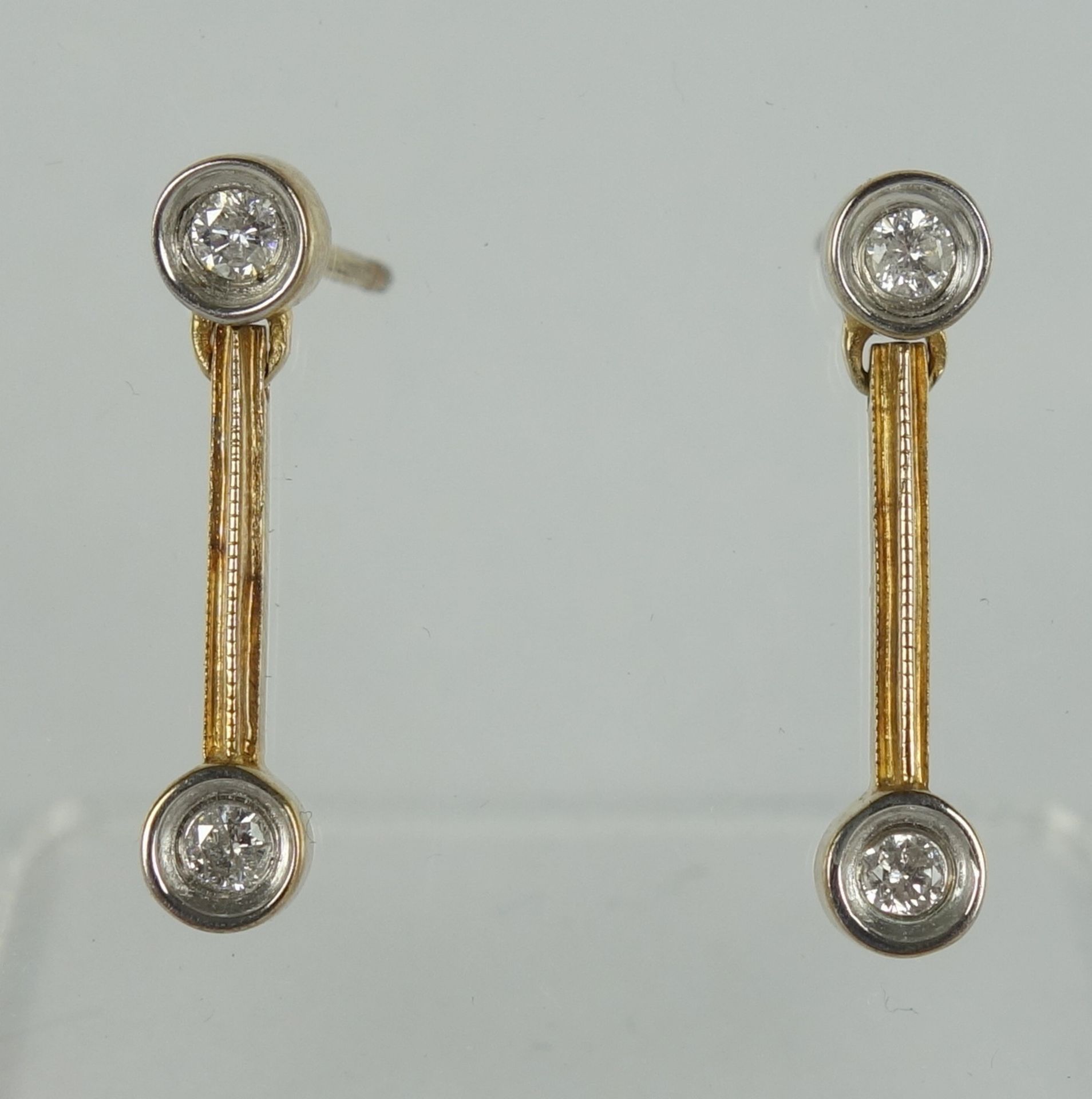 Paar Stabohrstecker mit Diamant-Brillanten, 333er Gold, Gew.1,97g