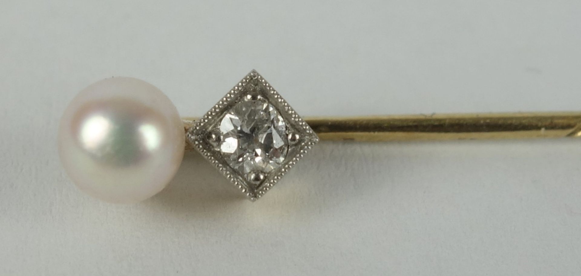 Nadel mit Perle und Diamant-Brillant, 585er Gelbgold, Gew.1,61g