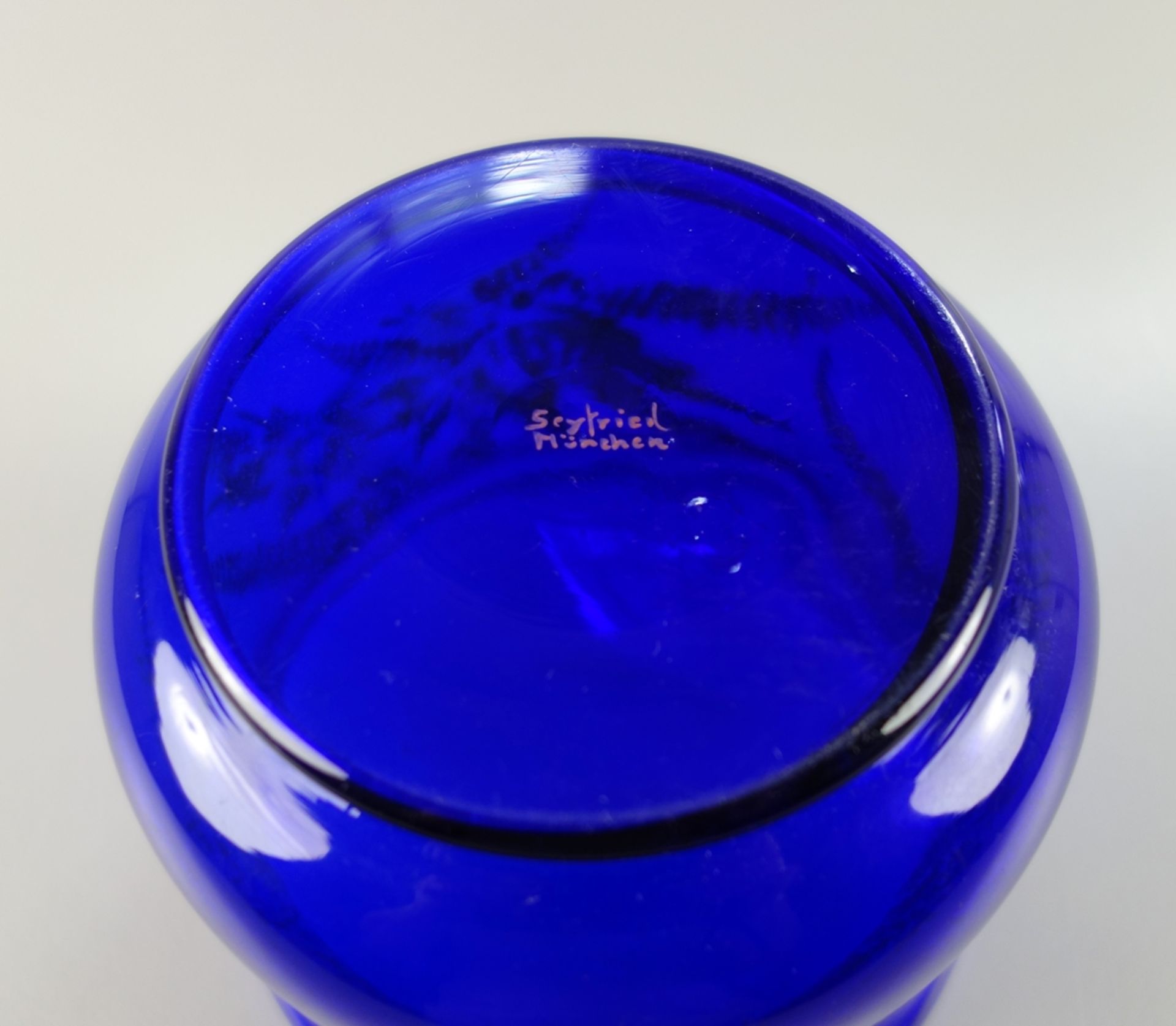 Vase aus Blauglas, Emmy Seyfried, München (1888-1969), 1920er Jahre - Bild 2 aus 2