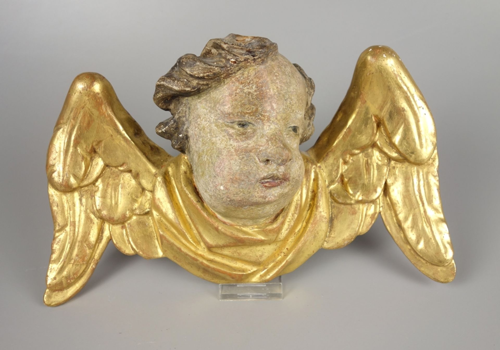 Baroque angel's head with wings on the sides, lime wood