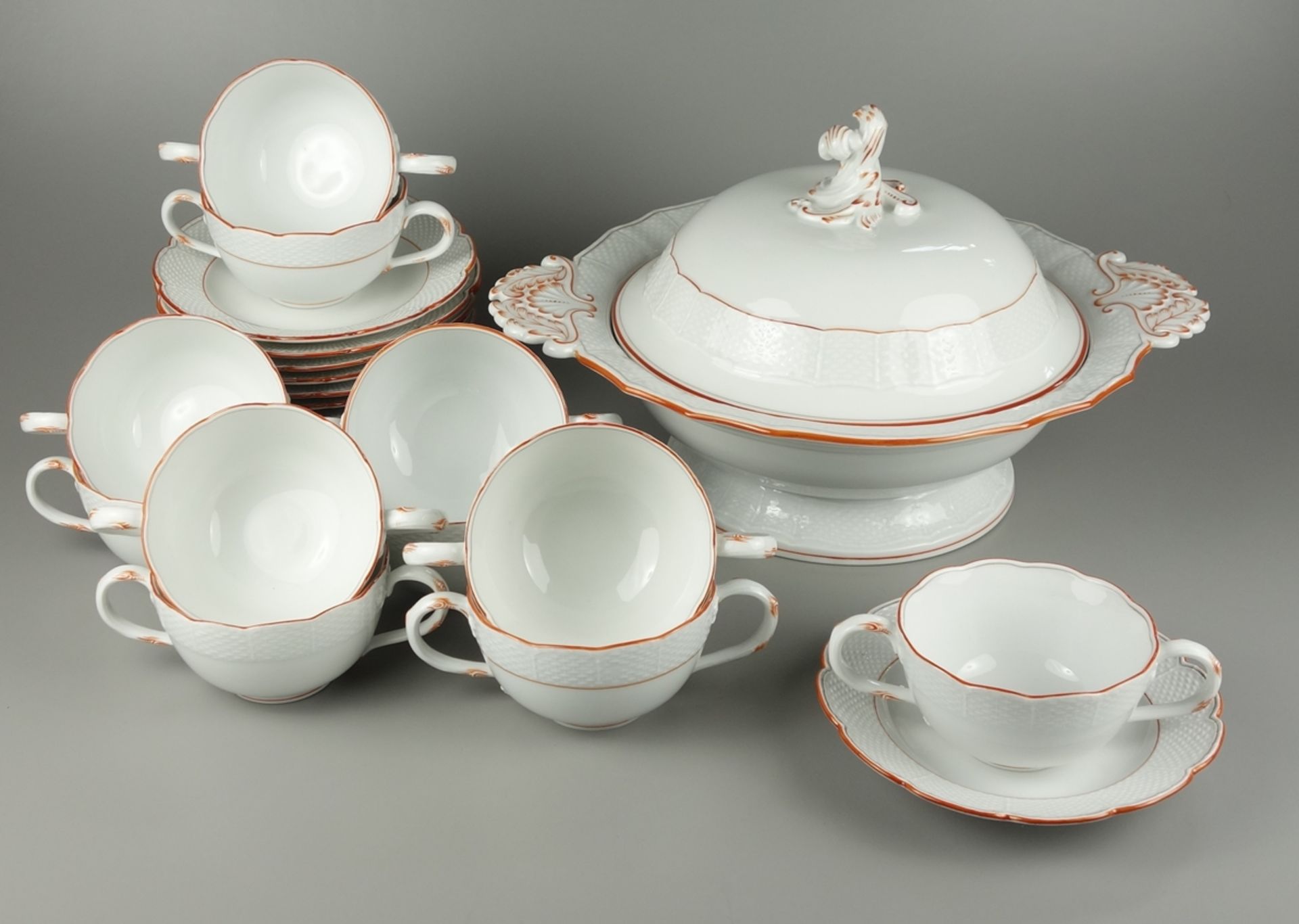 68-pcs. dinner service for 12 pers., coral with grey thread, ornamental rim, Meissen, 1st half 20th