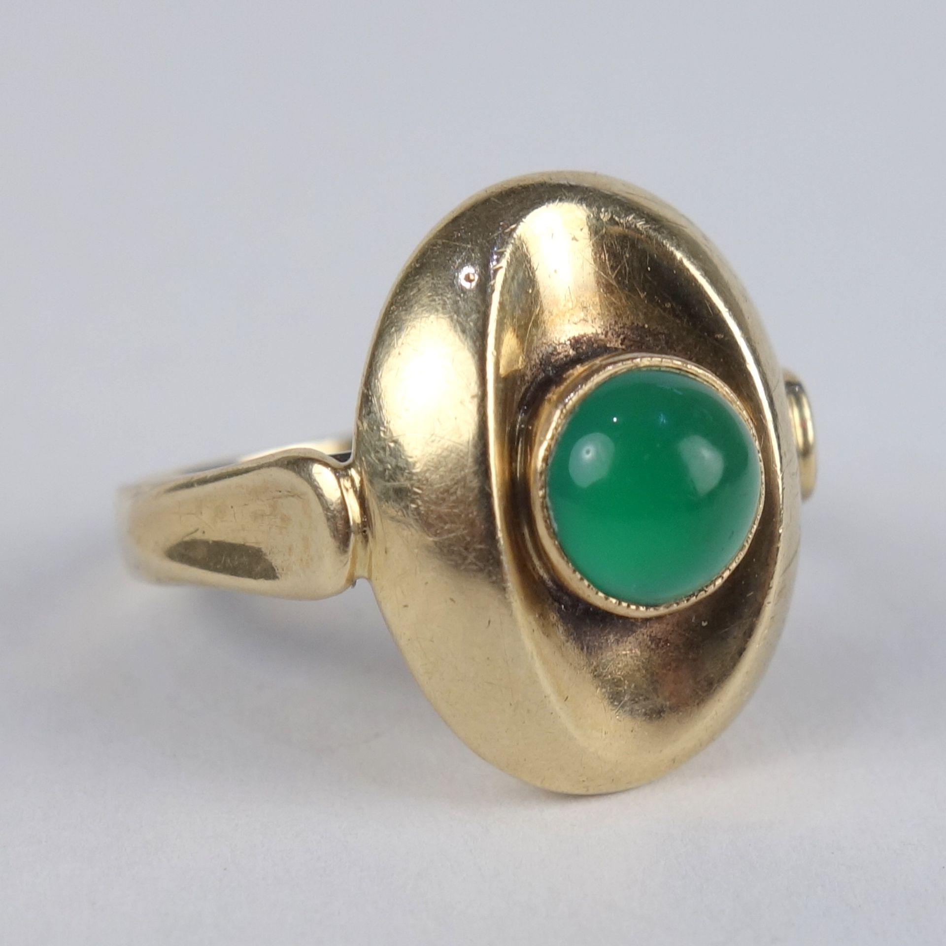 Ring mit Chrysopras, 333er Gold