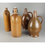 3 Kruken und 1 Flasche, braunes Steinzeug, 1930er Jahre