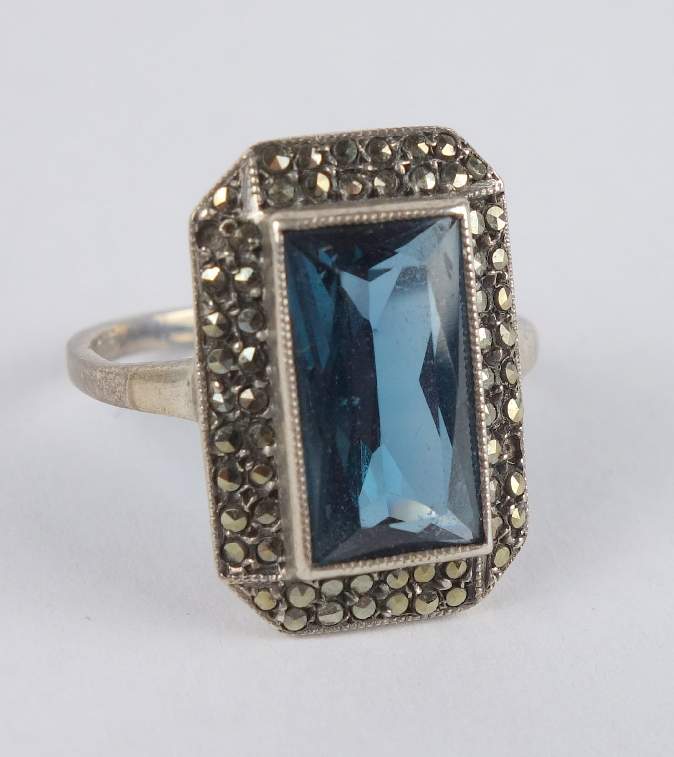 Ring with blue stone and marcasites, 925 silver