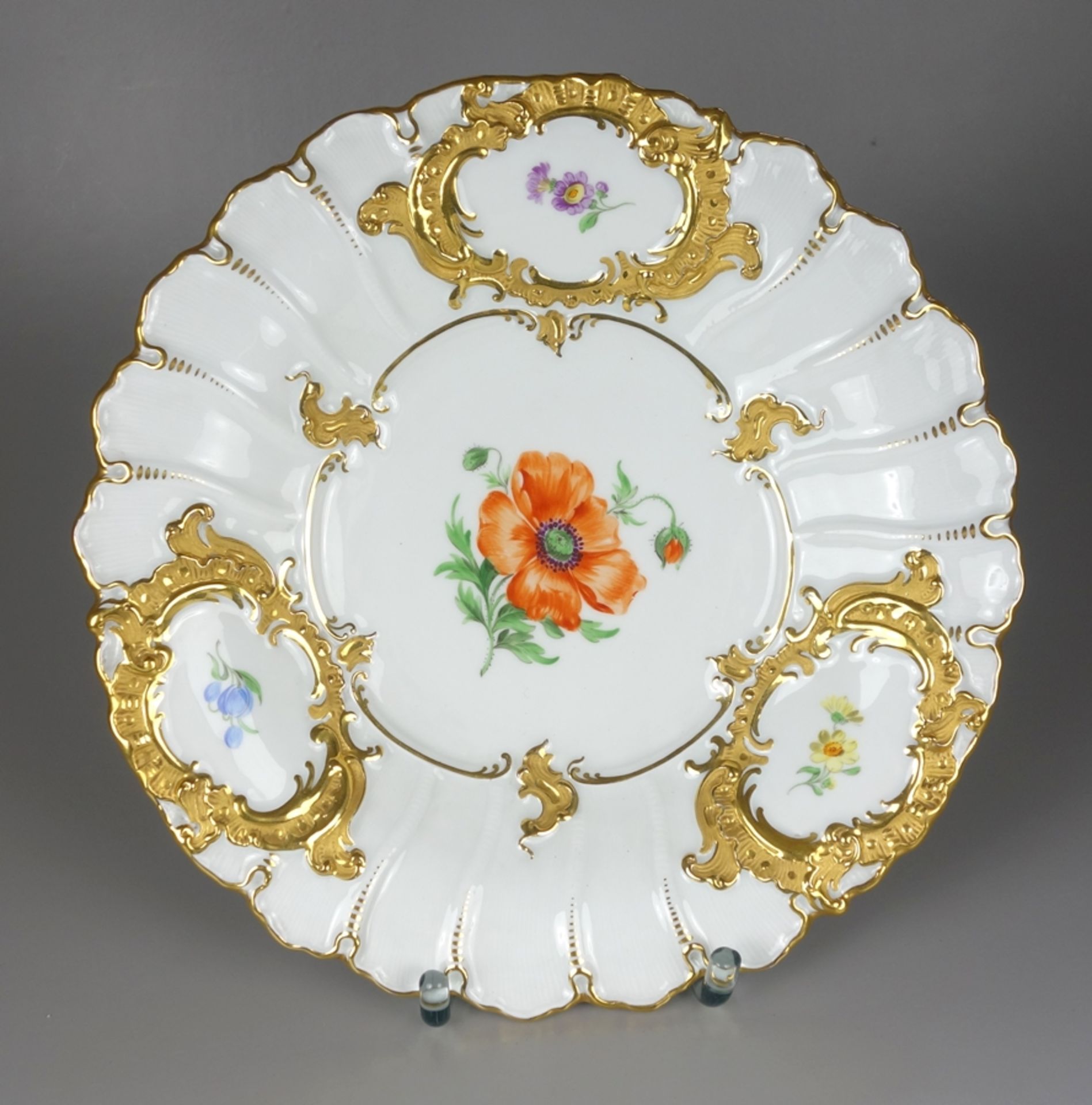 Prunkschale mit Blumenbouquet, Meissen, Pfeifferzeit (1924-1934)