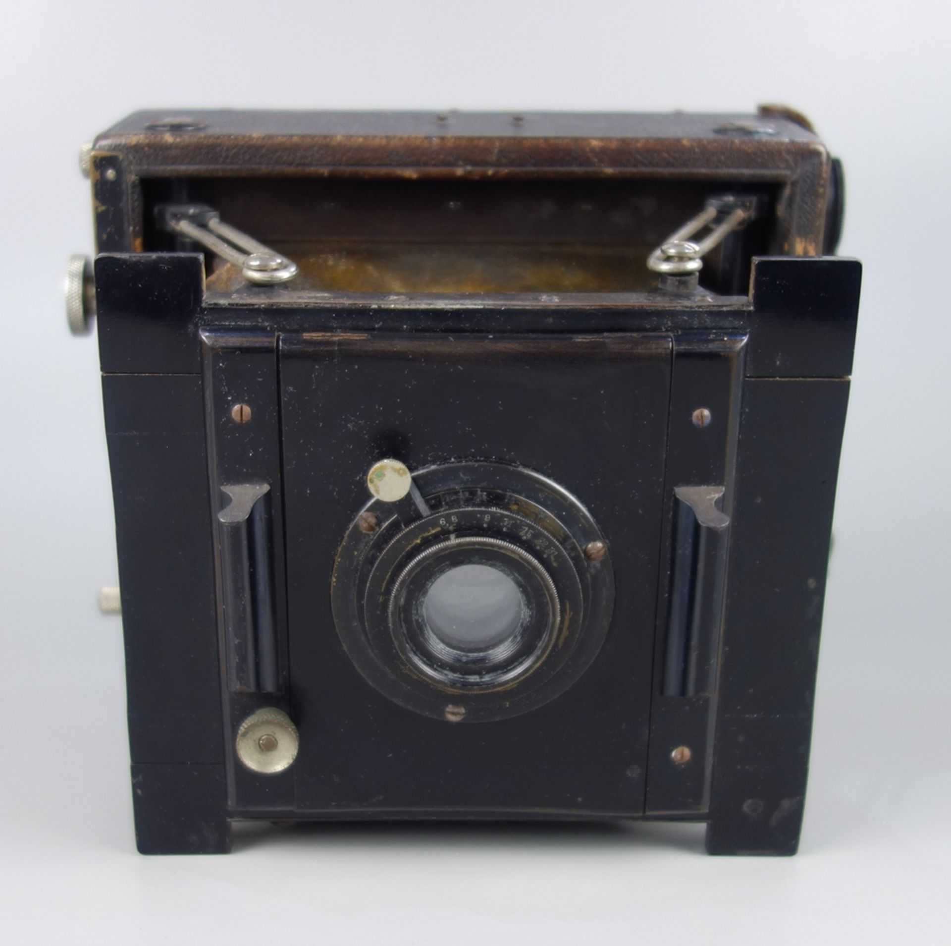 Leather metal folding camera, c. 1905 - Image 2 of 4